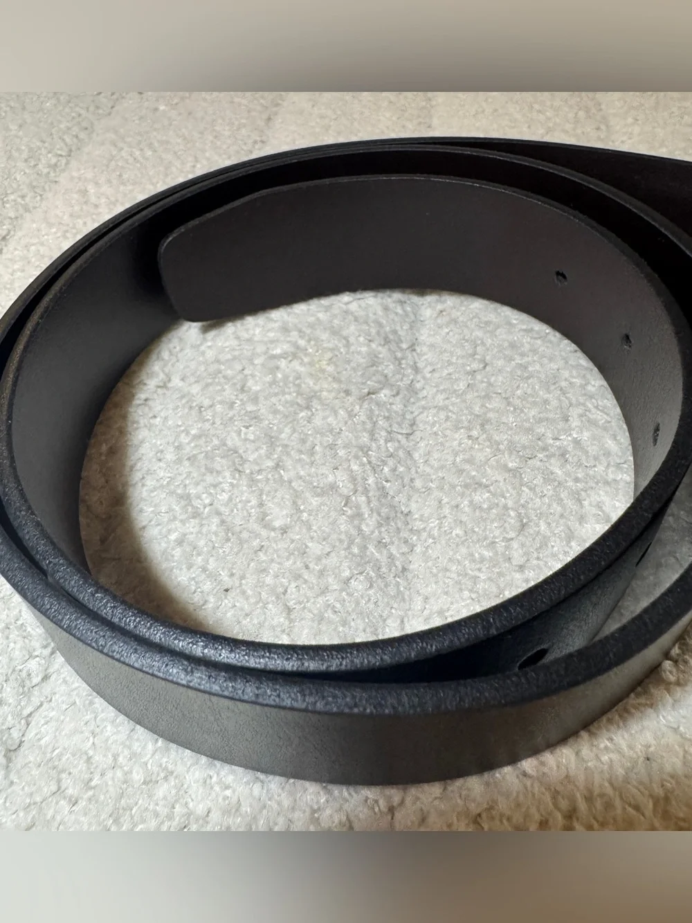 Zara Men‘s Reversible Black/Brown Leather Belt. Size M (36).  Like New.